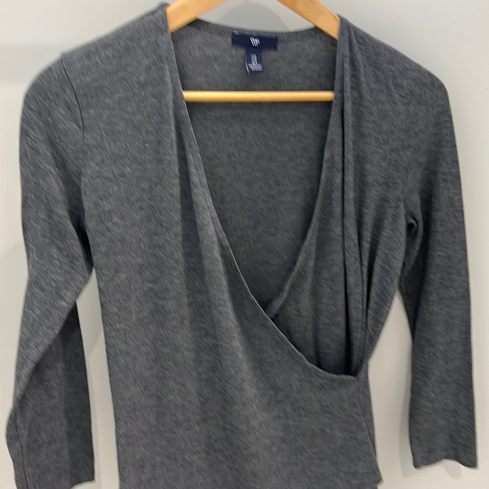 Gap yoga top